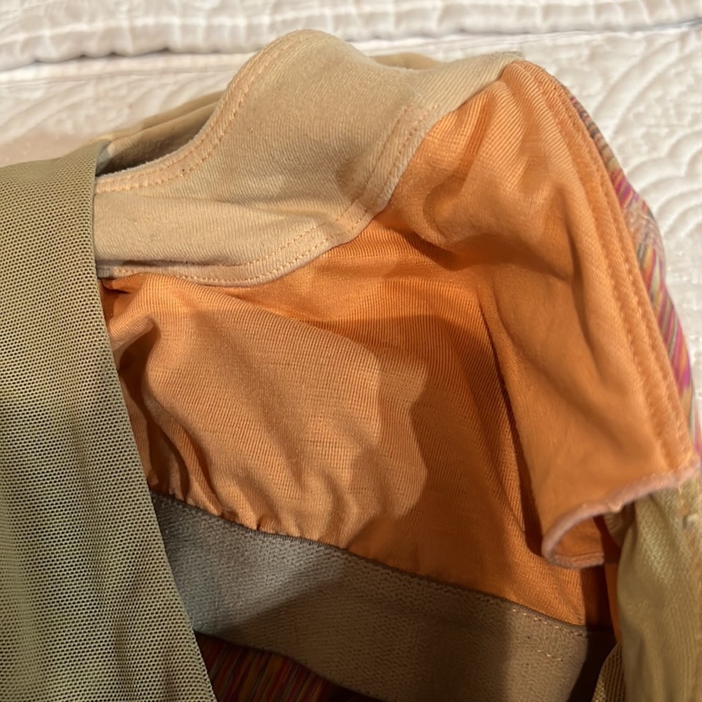 Lululemon athletica scoo neck tank, size 4 - Picture 11 of 13